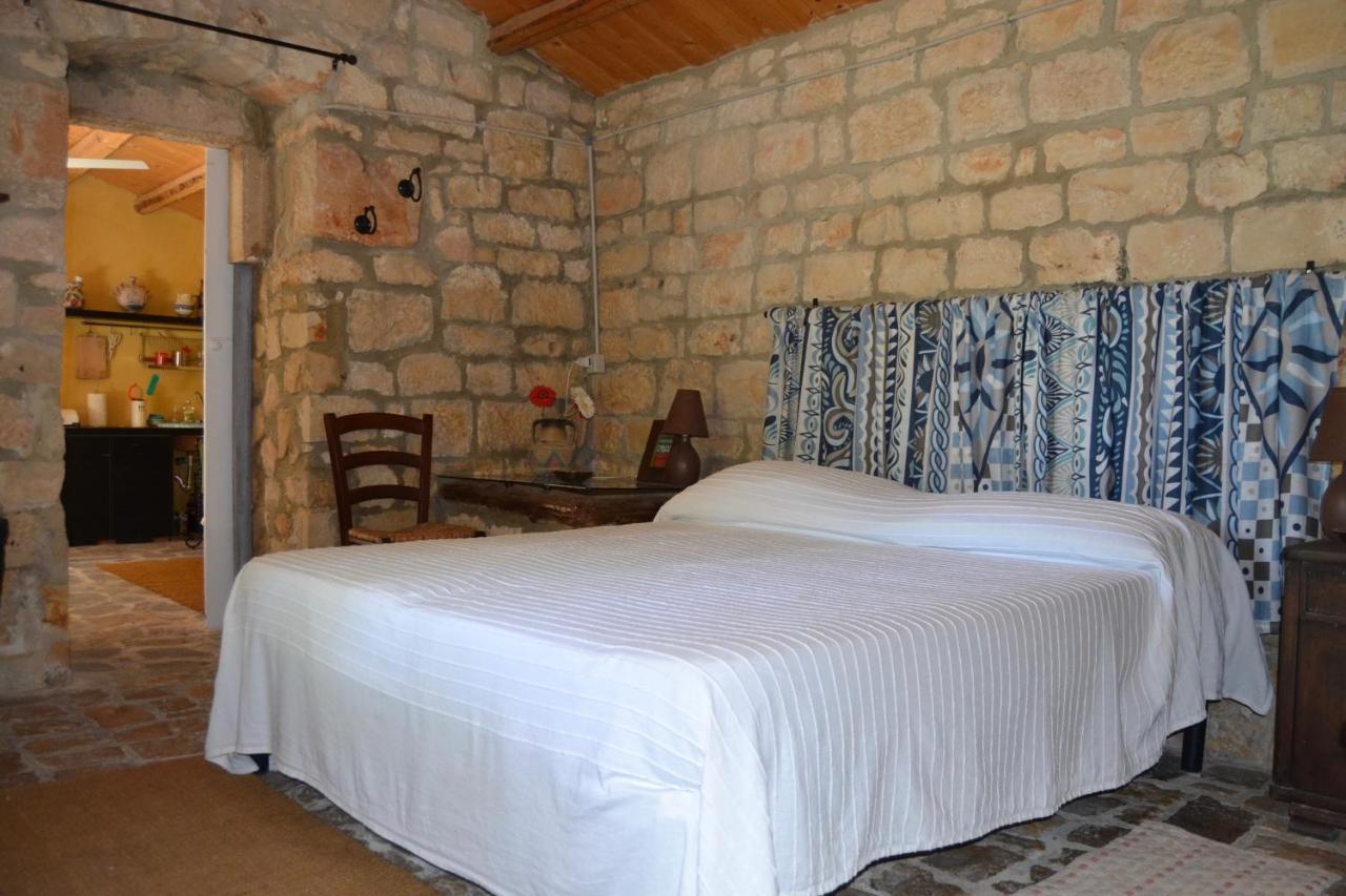 Oasi Di Campagna Hotell Modica Exteriör bild