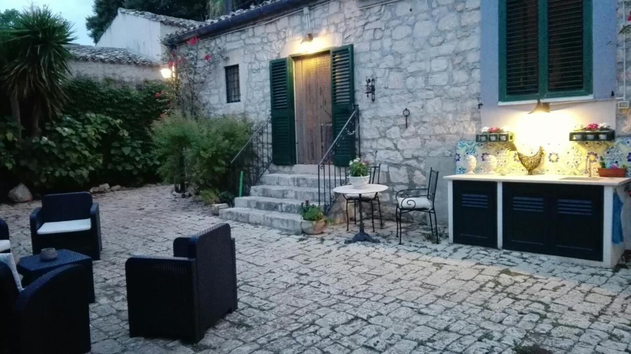 Oasi Di Campagna Hotell Modica Exteriör bild